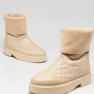 CHANEL 21b Quilted leather suede knit socks out boot, 38, beige, never worn.